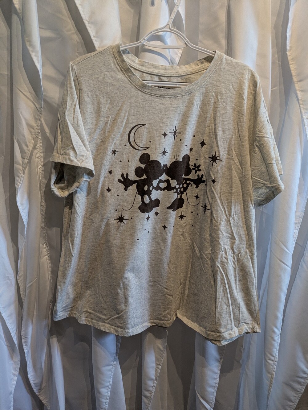 E2 Disney Mickey & Minnie Mouse Under the Stars Graphic Tee Gray Plus Size 2X/3X